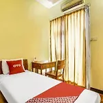 OYO 91036 Hotel Simpang Lima Gkpri