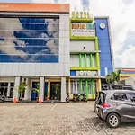 OYO 91036 Hotel Simpang Lima Gkpri