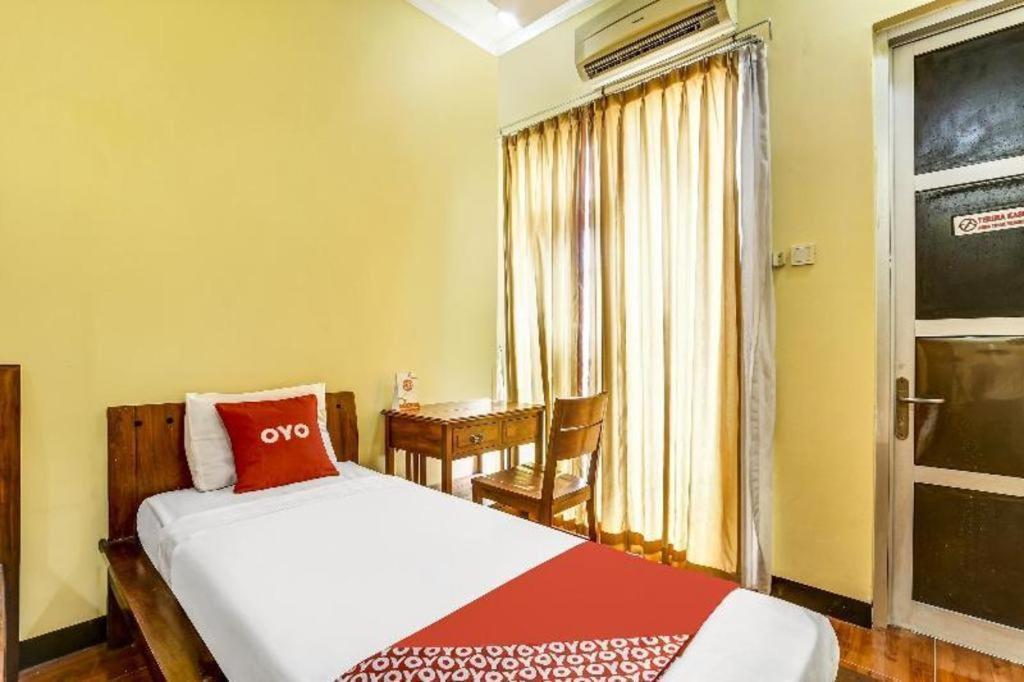 Oyo 91036 Simpang Lima Gkpri Hotel